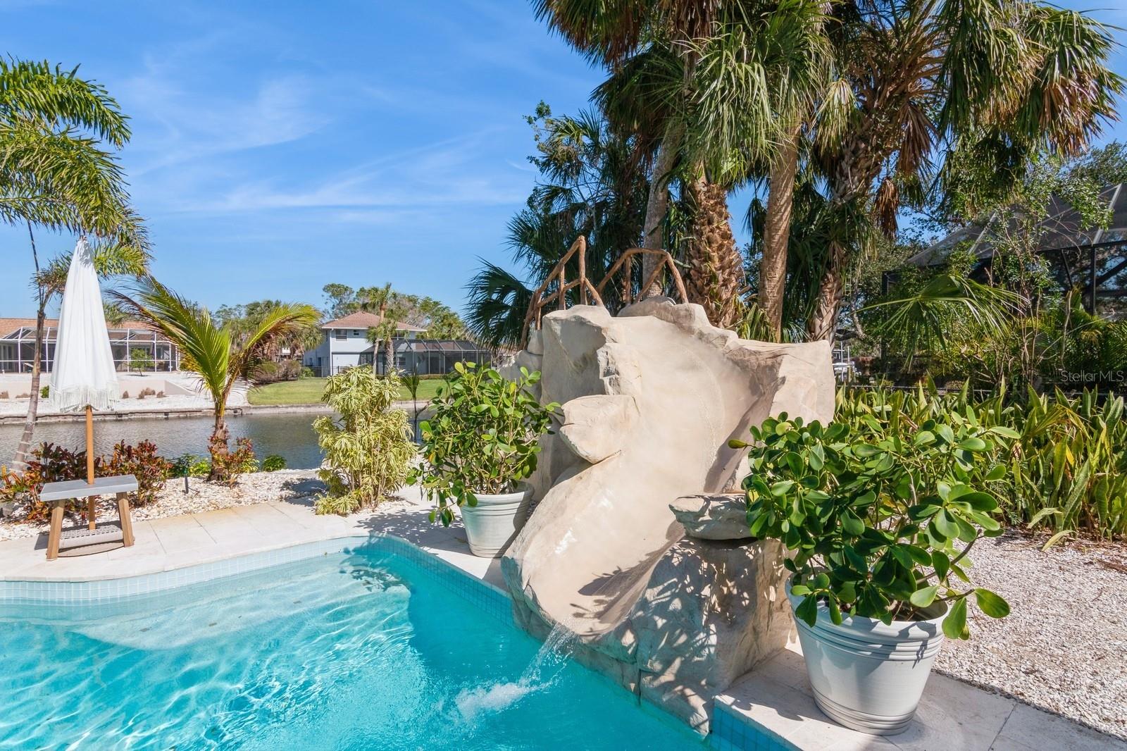 SIESTA ISLES - Residential