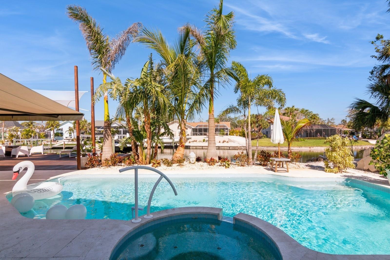 SIESTA ISLES - Residential