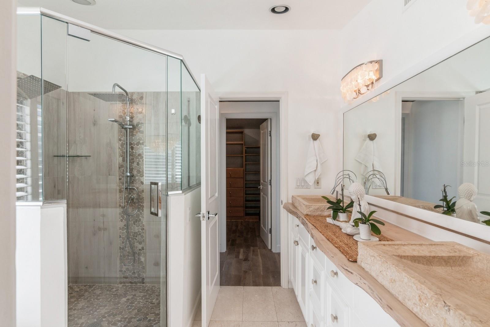 SIESTA ISLES - Residential