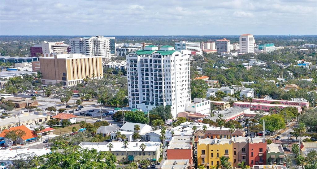 Sarasota FL Condos for Sale 1M to 2M 70 Photo of 505 S Orange Avenue #501, Sarasota, FL 34236 (MLS # A4667158)