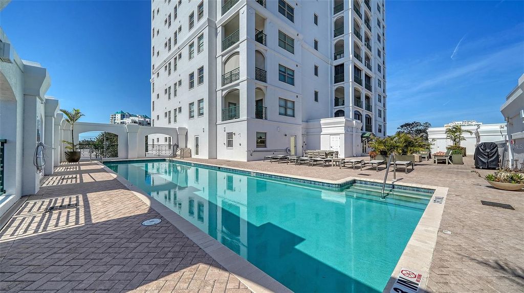 Photo of 505 S Orange Avenue #501, Sarasota, FL 34236 (MLS # A4667158)