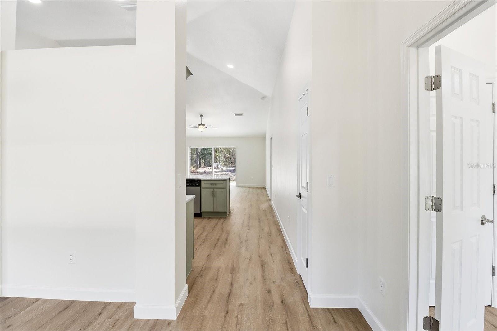 ROYAL HIGHLANDS - Residential