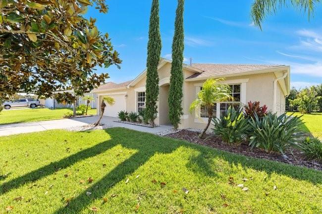 501 LAKE VILLA WAY