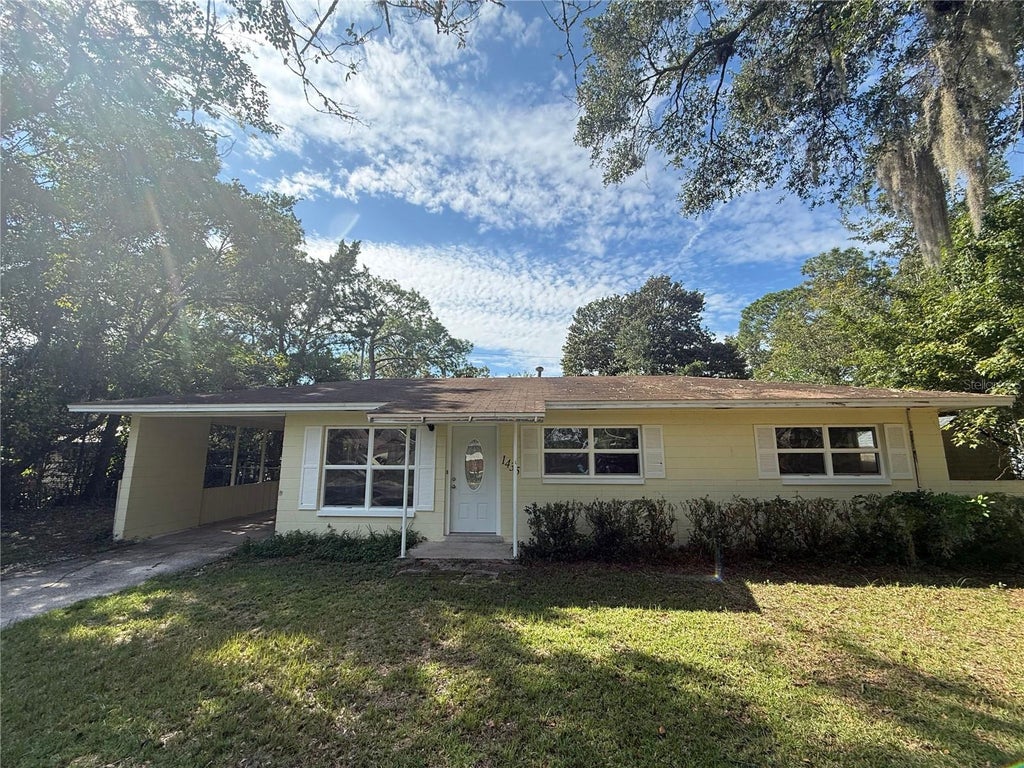 Photo of 1435 NE 22nd Avenue, Gainesville, FL 32609 (MLS # O6443365)