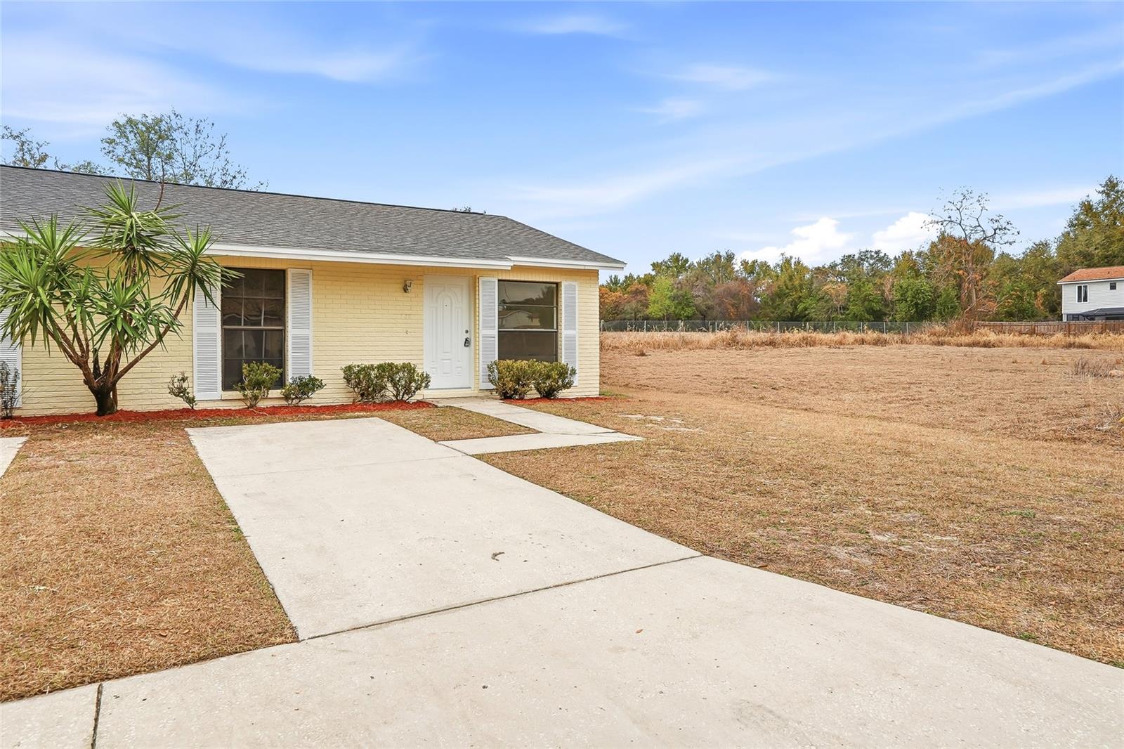 729/731 SUNBRIGHT DRIVE