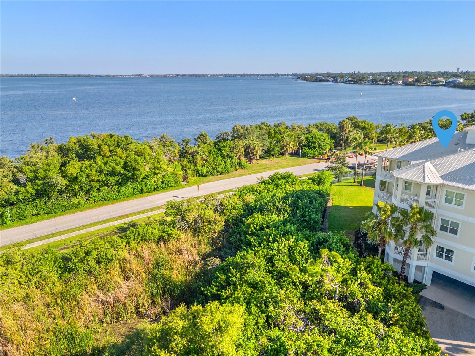 PALMA SOLA BAY CLUB PH 17B - Residential