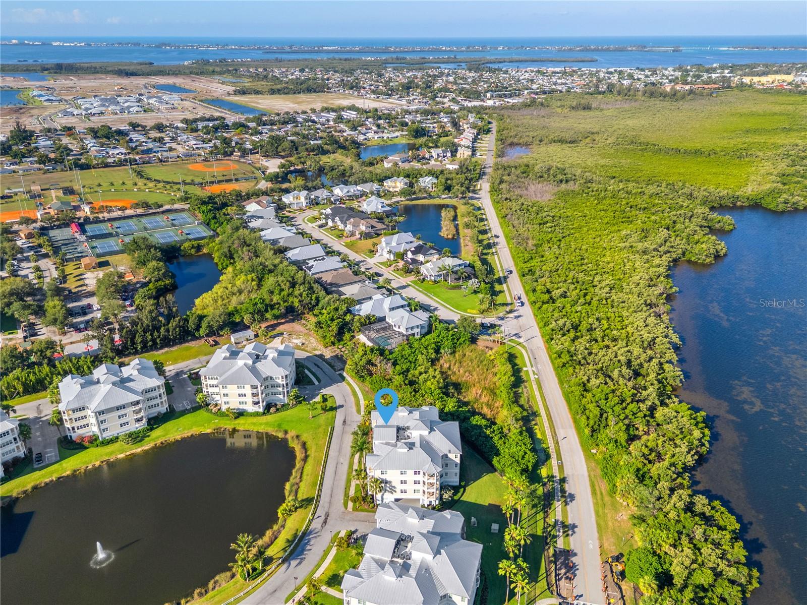 PALMA SOLA BAY CLUB PH 17B - Residential