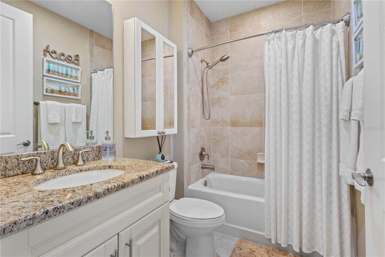 PALMA SOLA BAY CLUB PH 17B - Residential