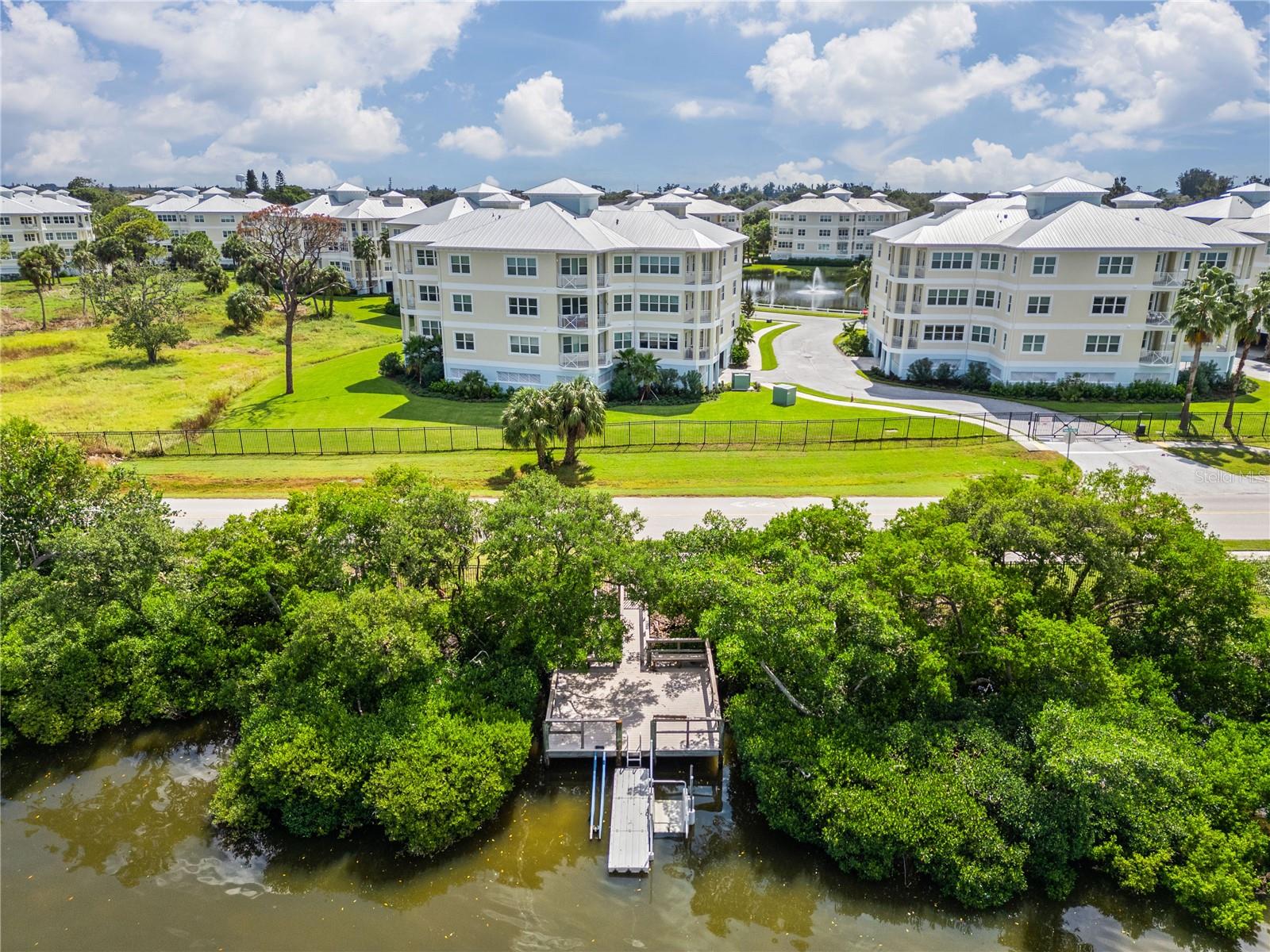 PALMA SOLA BAY CLUB PH 17B - Residential