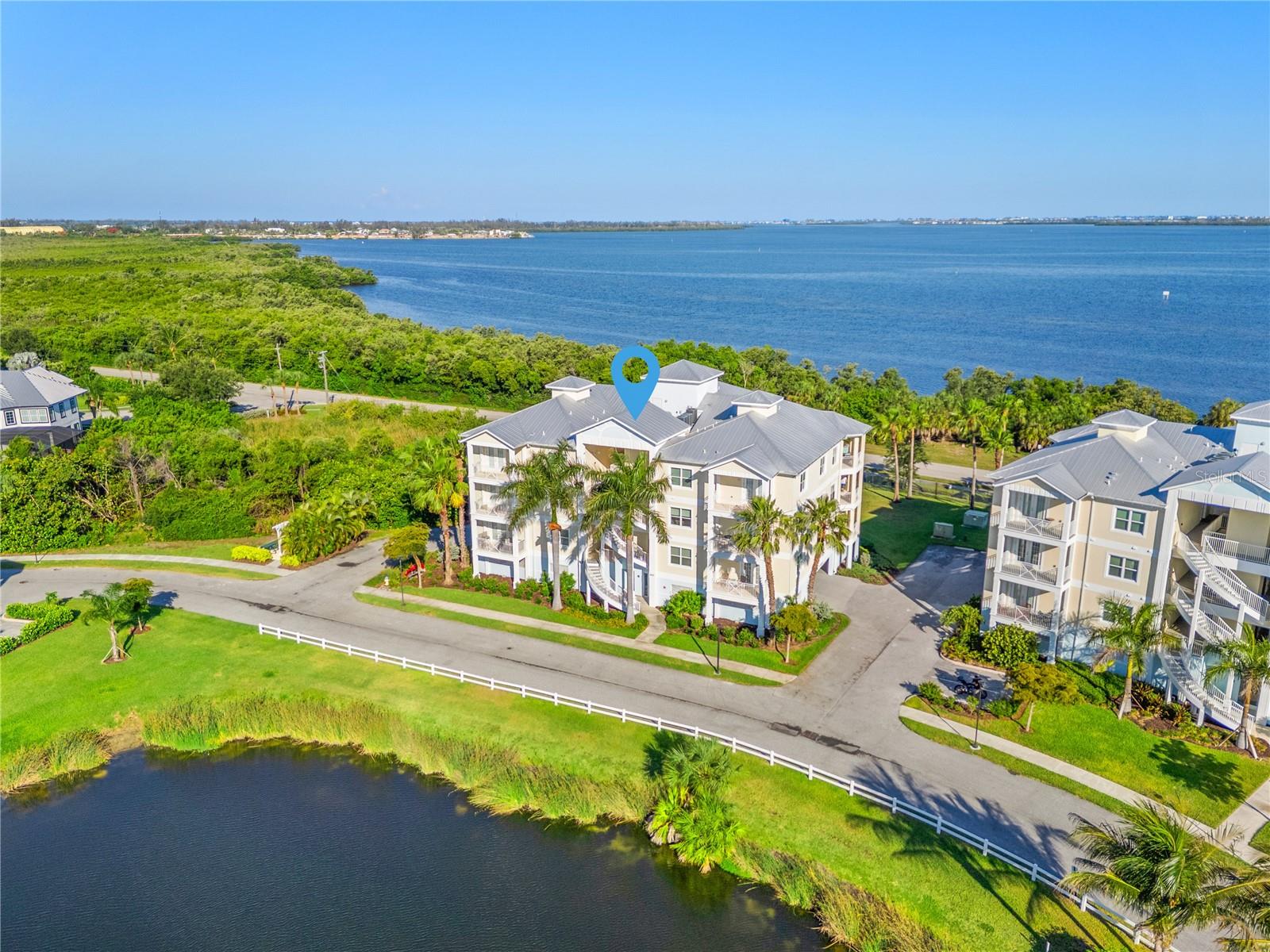 PALMA SOLA BAY CLUB PH 17B - Residential