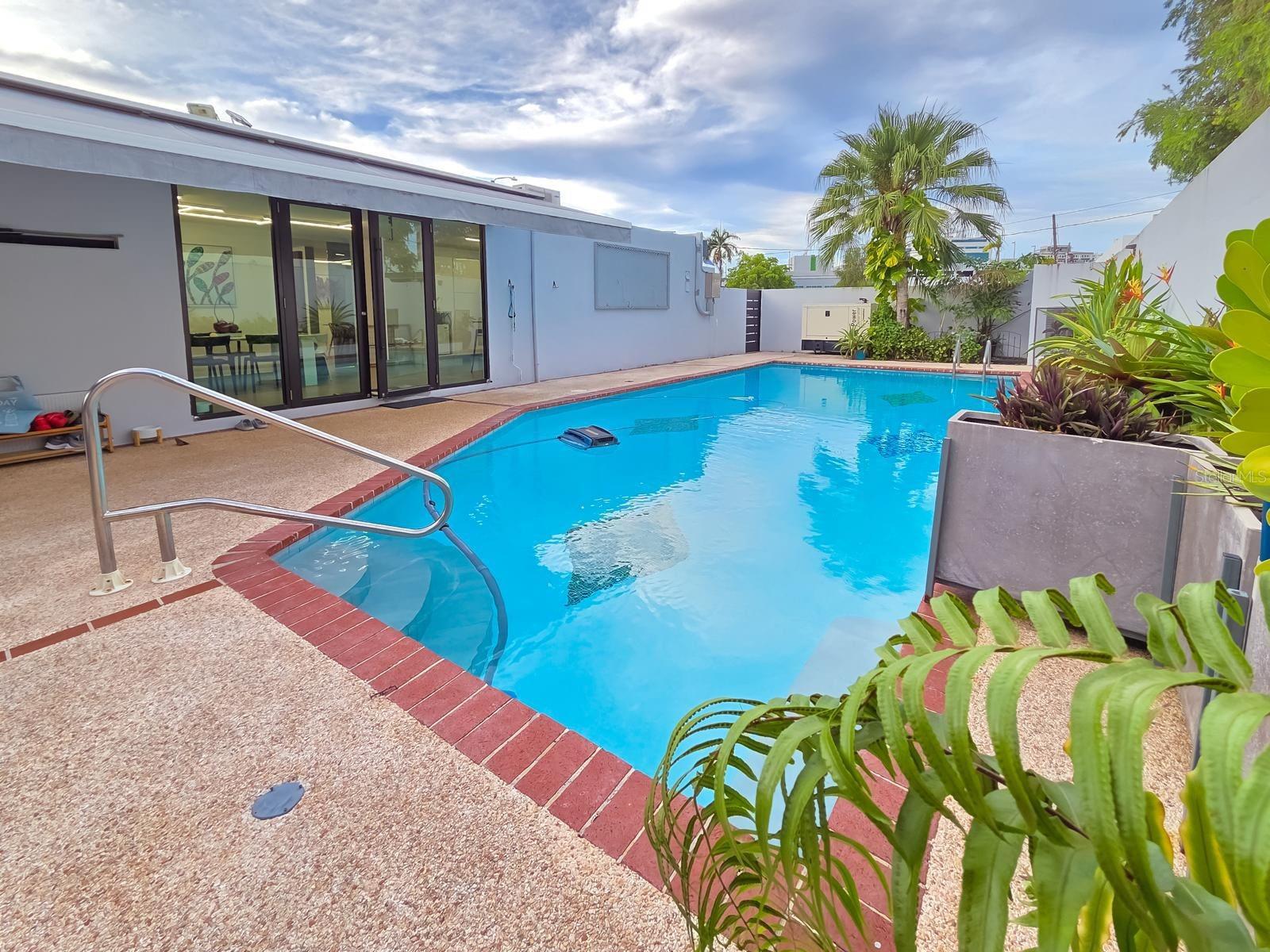 URB CAPARRA HILLS - Residential