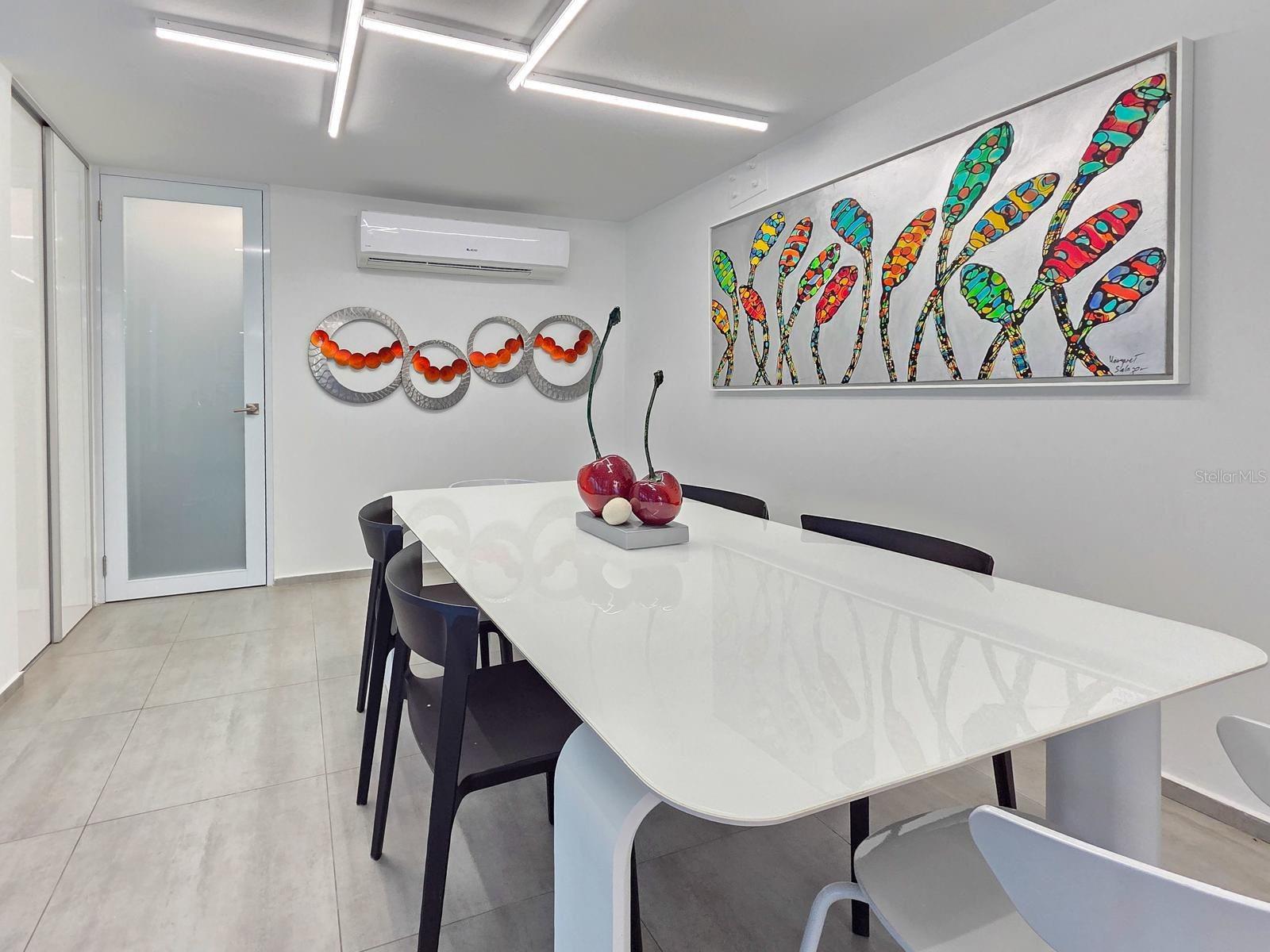 URB CAPARRA HILLS - Residential