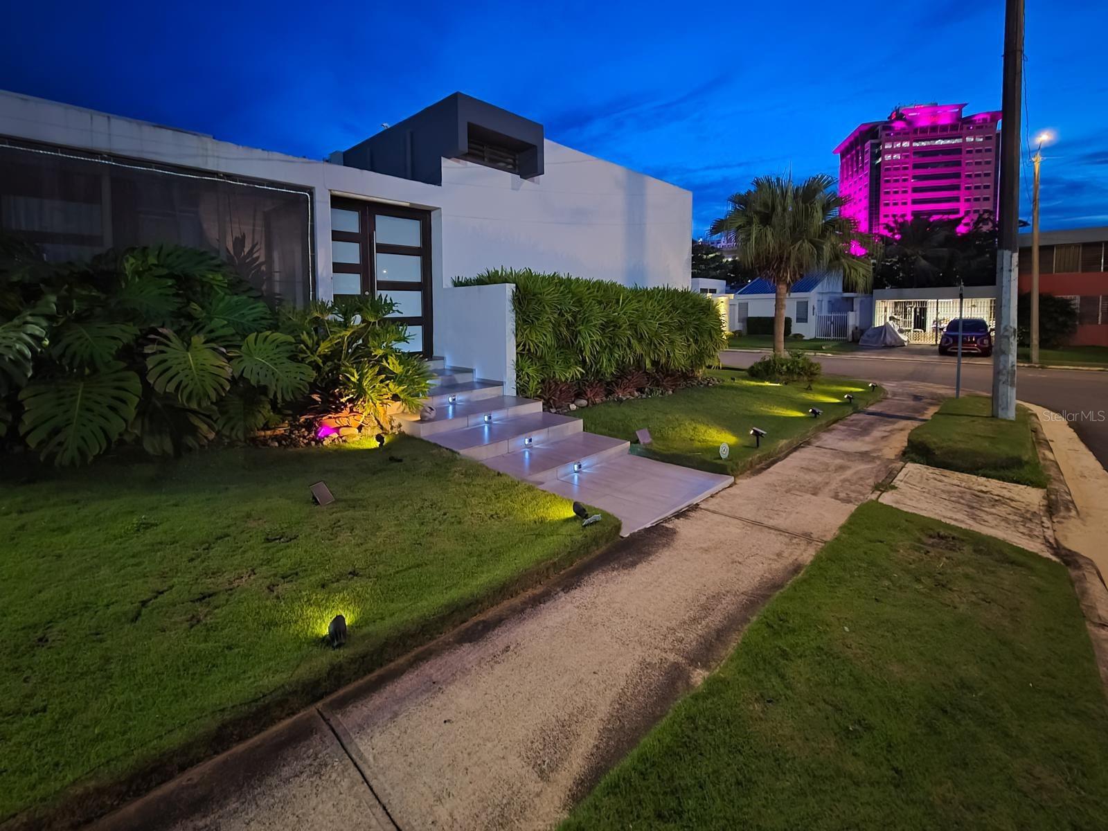 URB CAPARRA HILLS - Residential