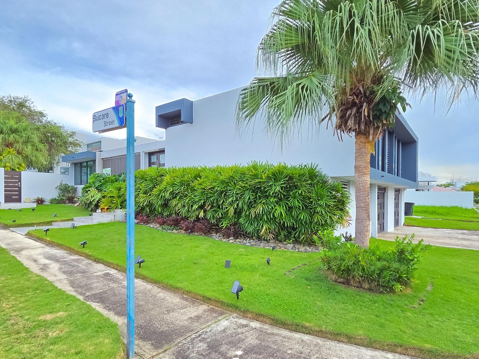 URB CAPARRA HILLS - Residential