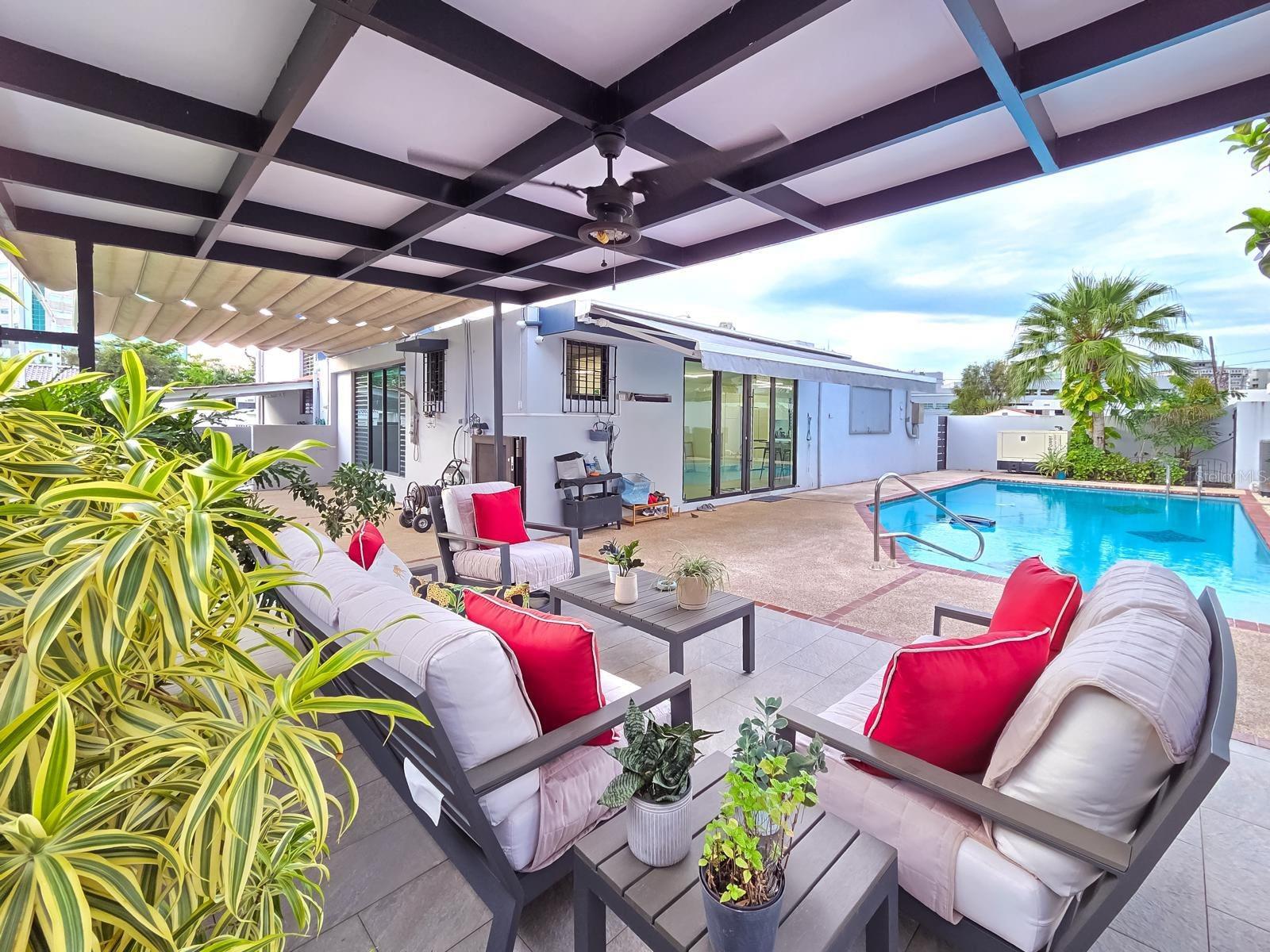 URB CAPARRA HILLS - Residential