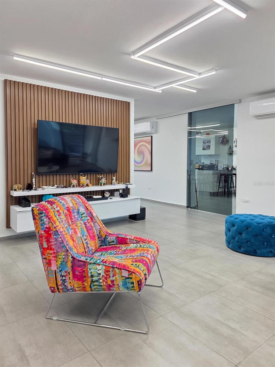 URB CAPARRA HILLS - Residential