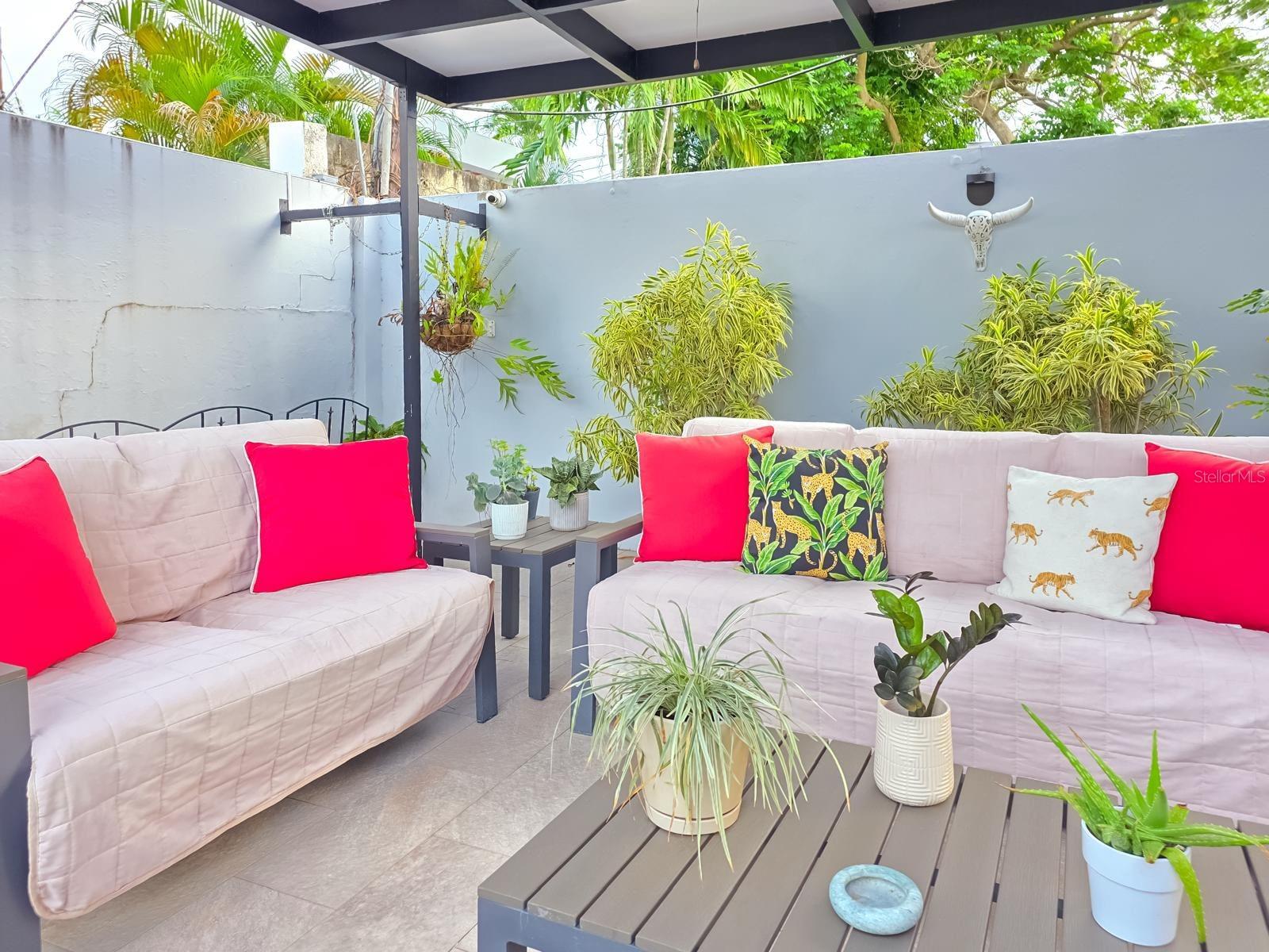 URB CAPARRA HILLS - Residential