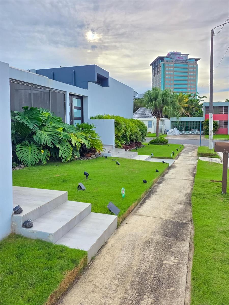 URB CAPARRA HILLS - Residential