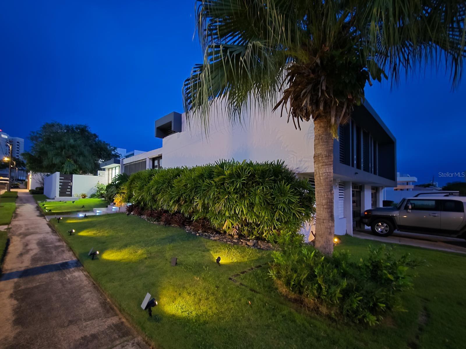 URB CAPARRA HILLS - Residential