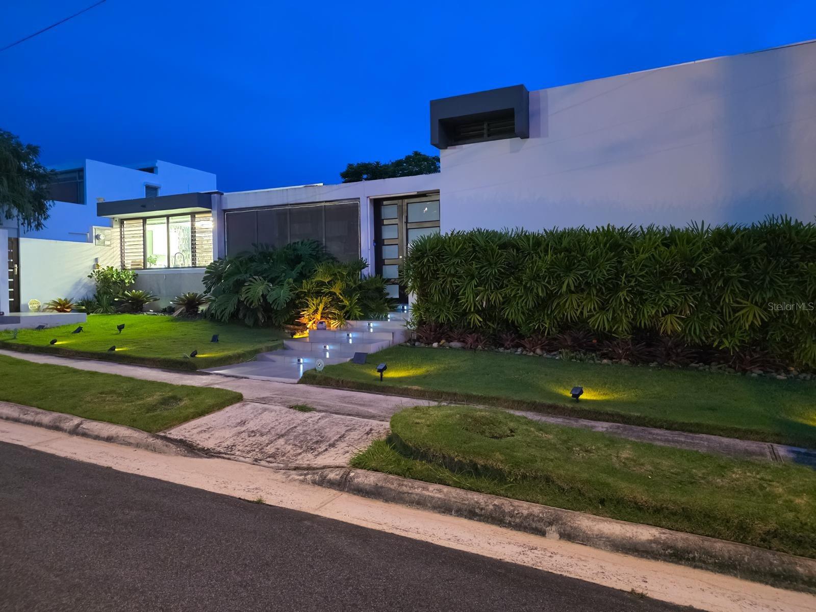 URB CAPARRA HILLS - Residential