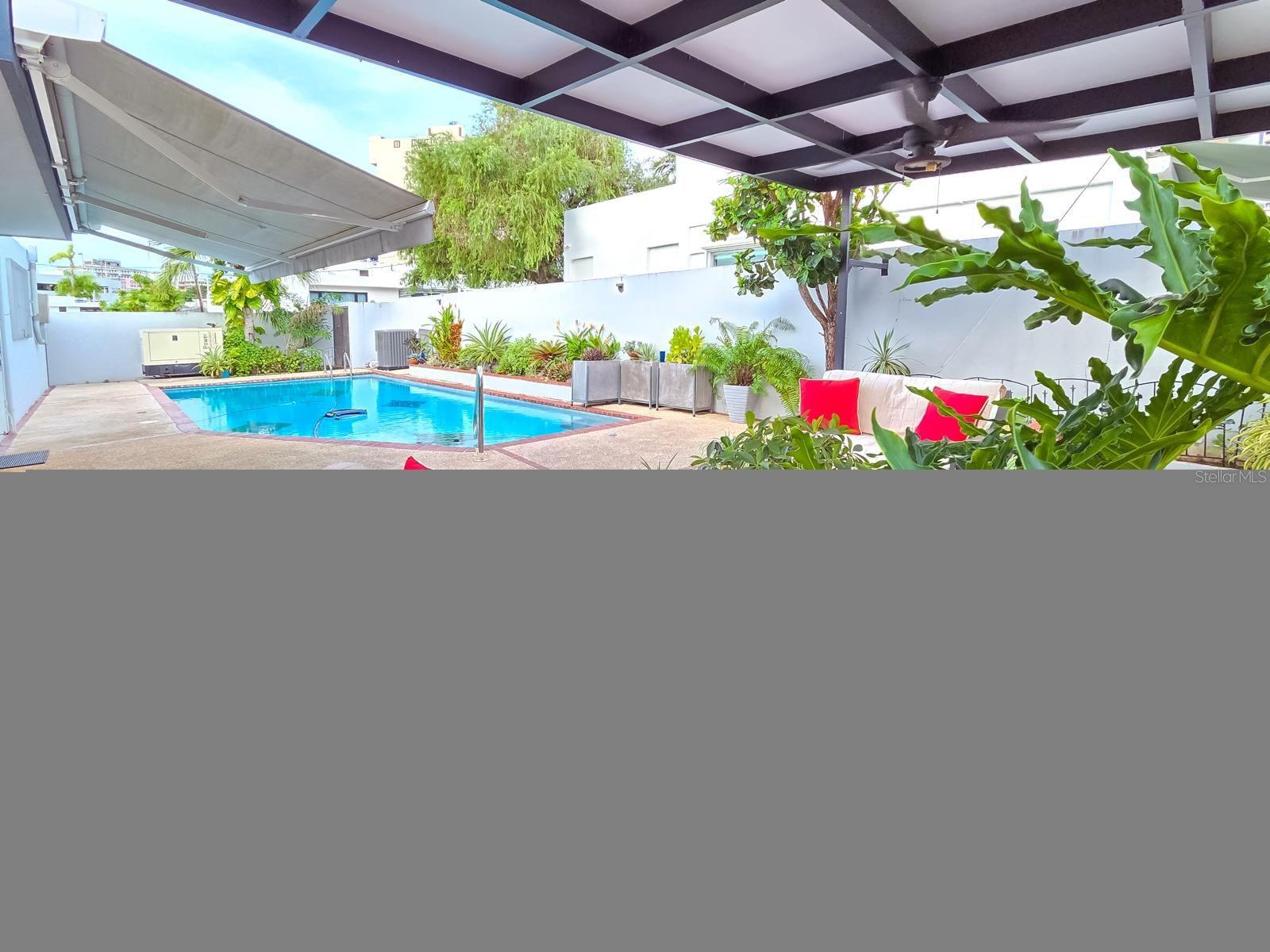 URB CAPARRA HILLS - Residential