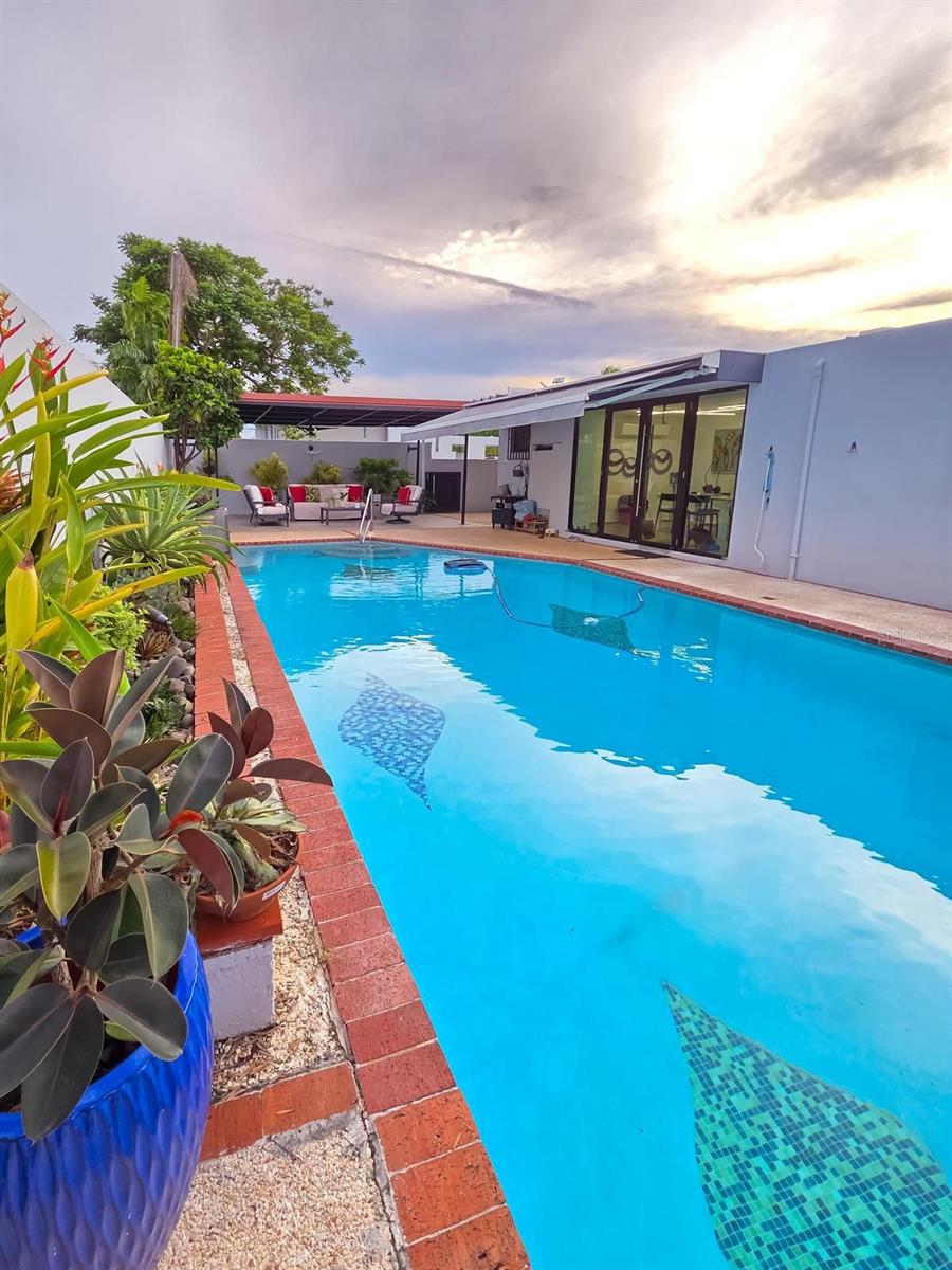 URB CAPARRA HILLS - Residential