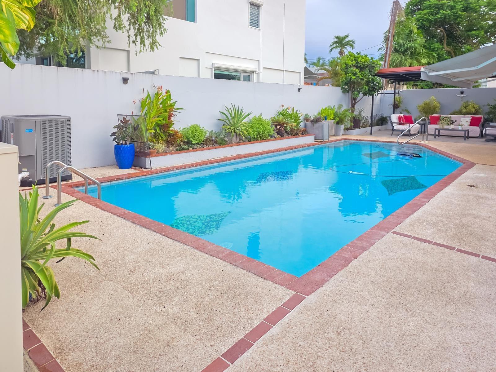 URB CAPARRA HILLS - Residential