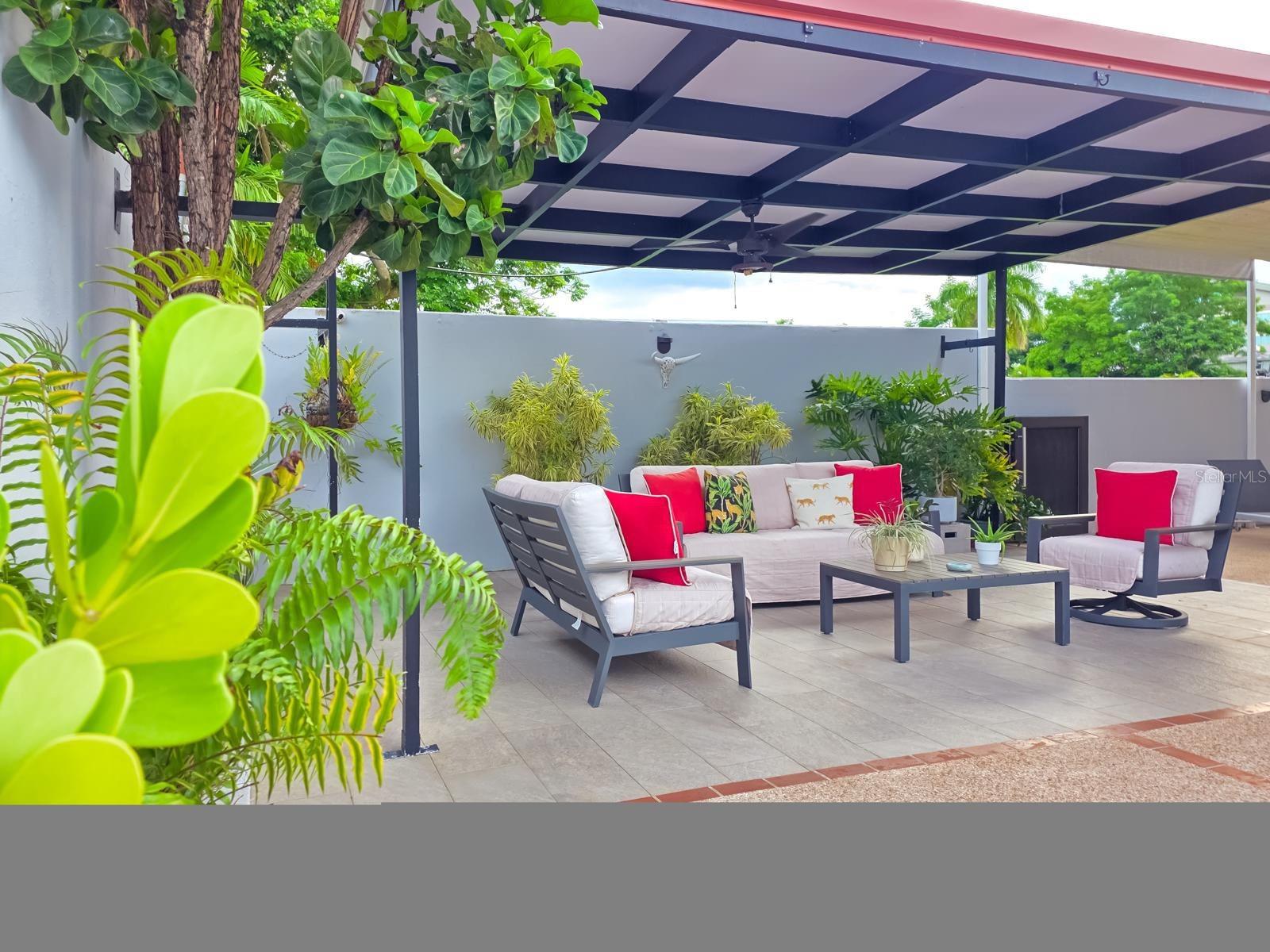 URB CAPARRA HILLS - Residential