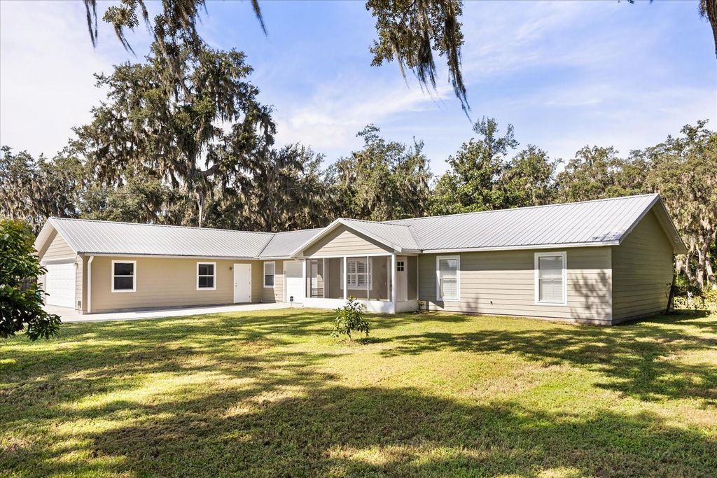 Photo of 2780 Lake Vista Drive, Kissimmee, FL 34744 (MLS # S5135312)