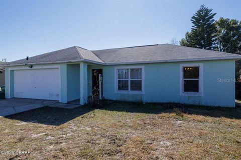 Photo of 152 Larchmont Drive, Deltona, FL 32738 (MLS # V4947150)