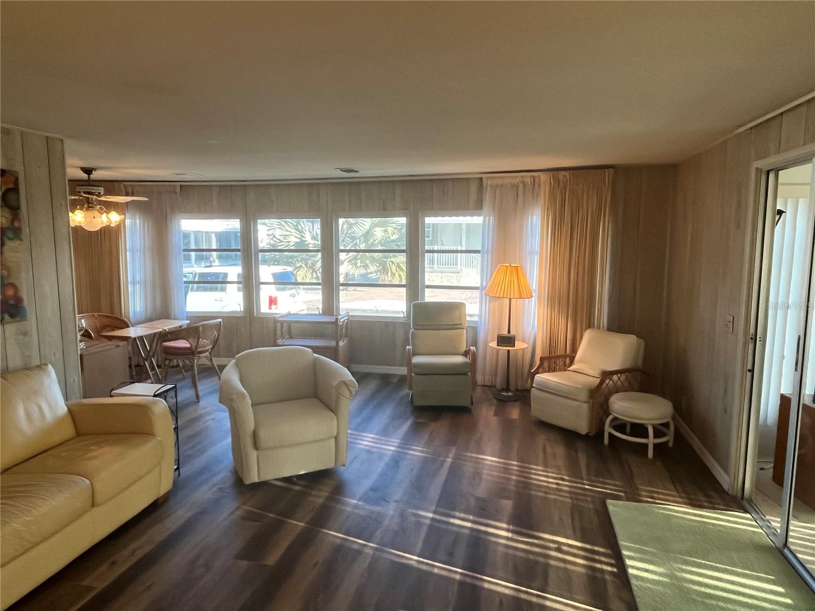 VENICE ISLE - Residential