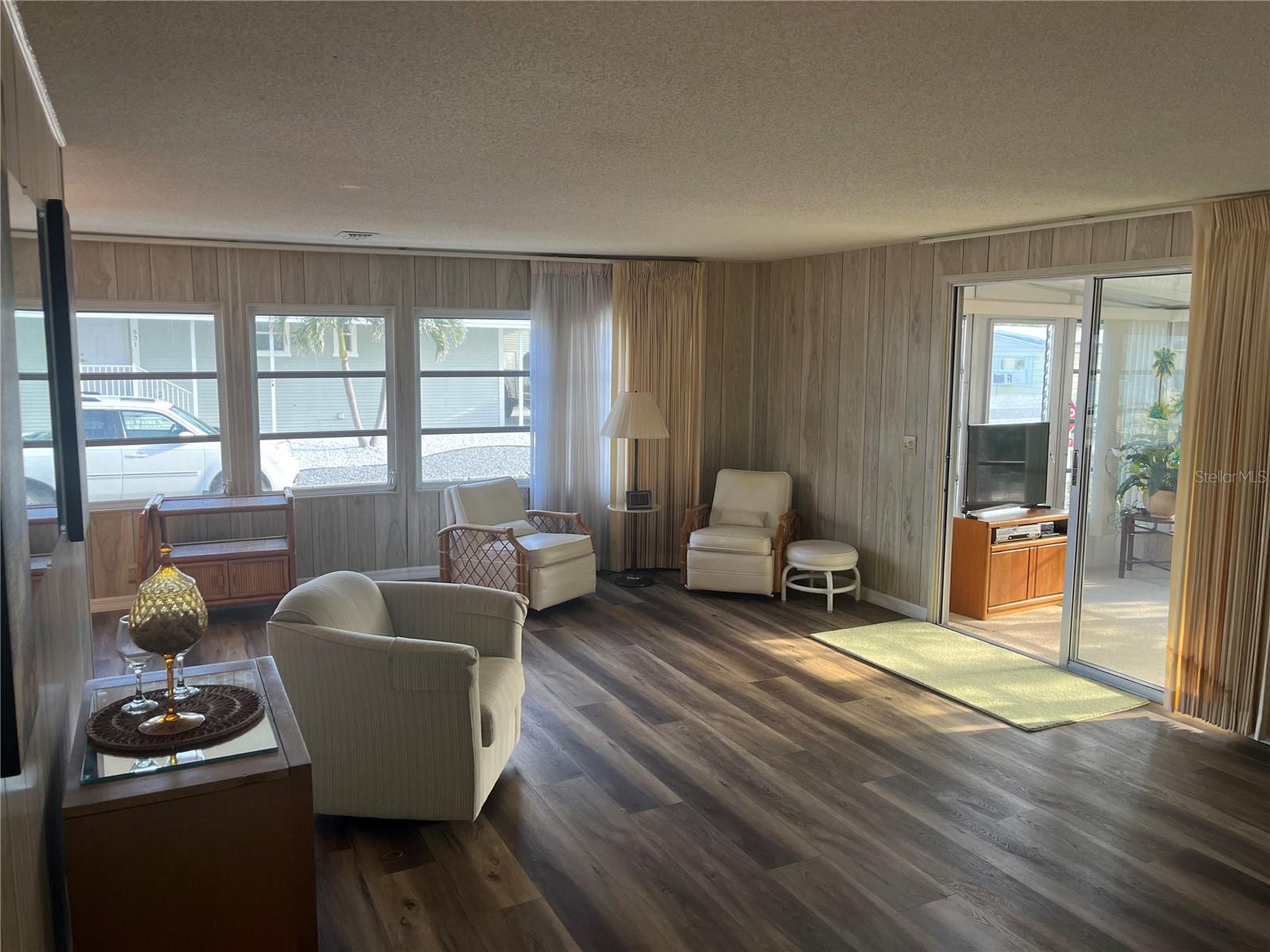 VENICE ISLE - Residential