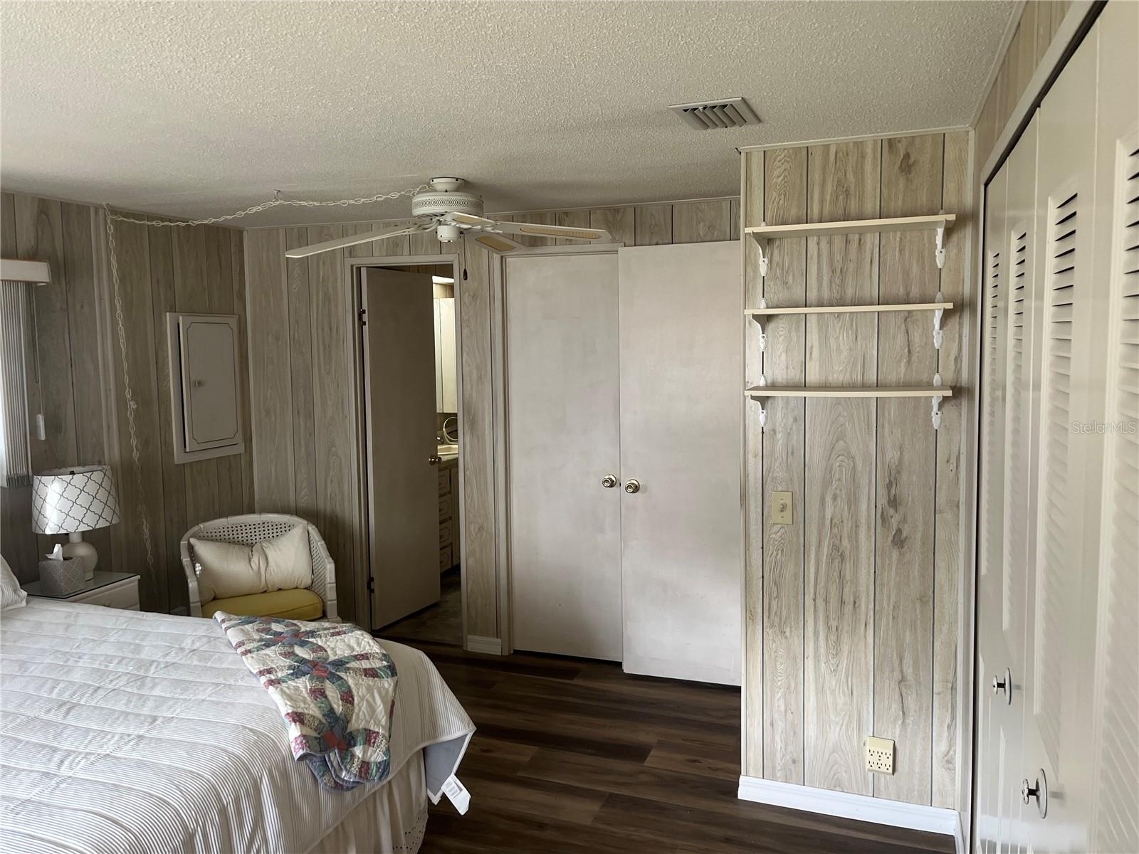 VENICE ISLE - Residential