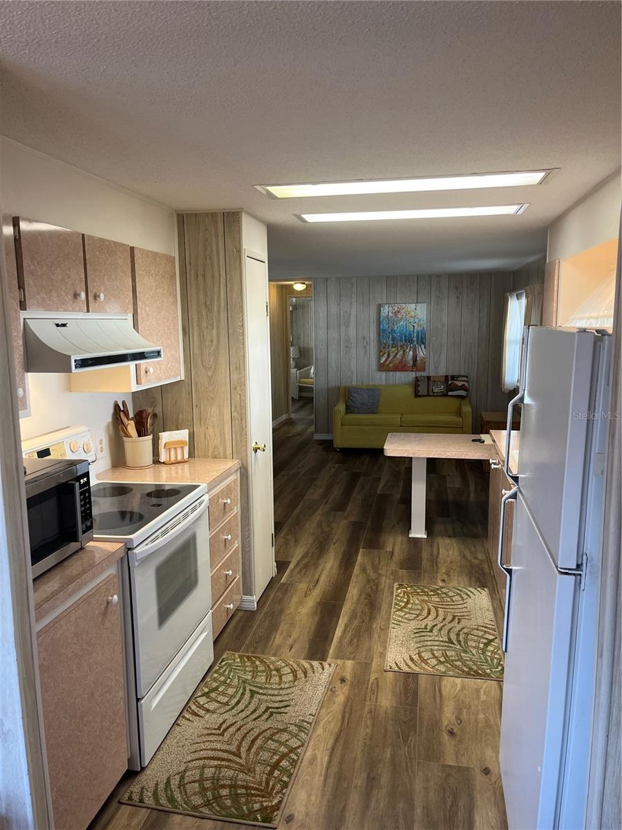 VENICE ISLE - Residential