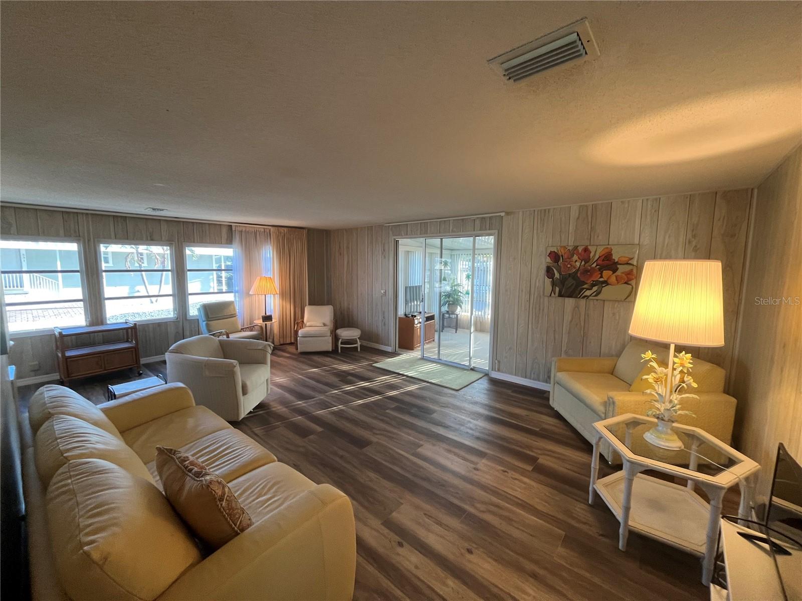 VENICE ISLE - Residential