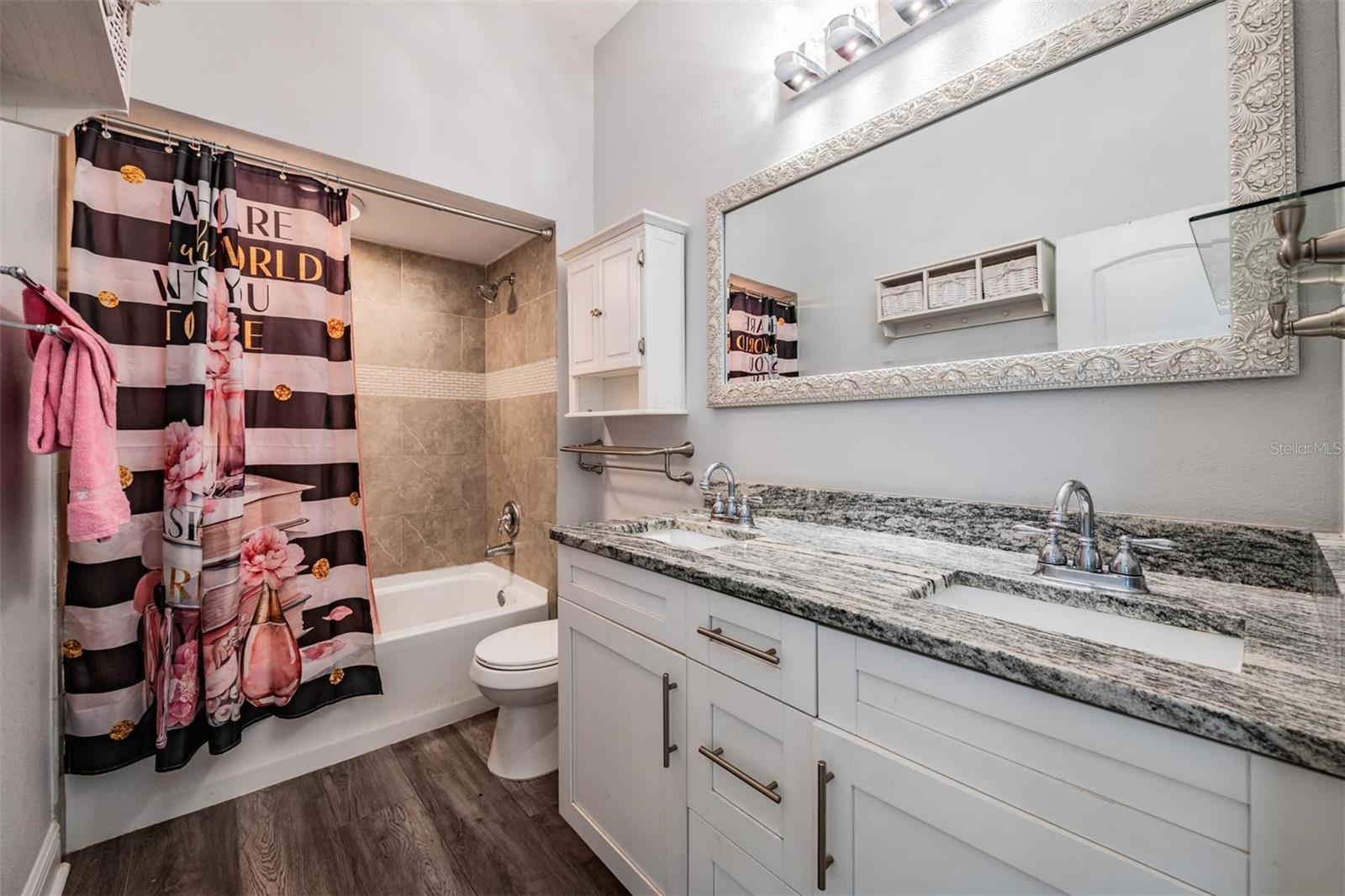 AUTUMN WOODS-UNIT II - Residential