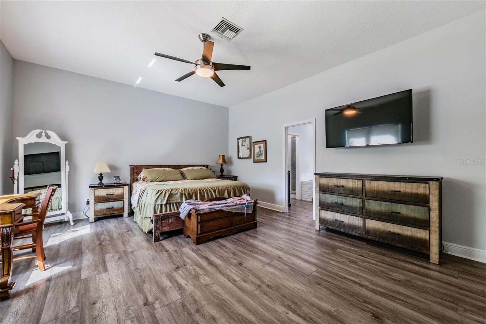 AUTUMN WOODS-UNIT II - Residential