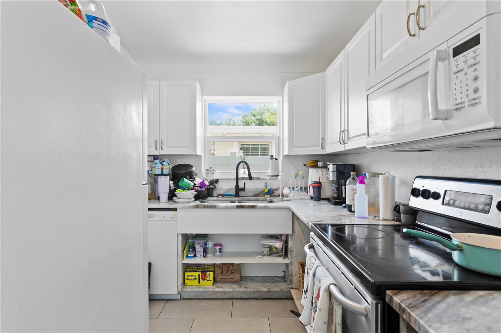 KELLY JOHN ALEX-GOODELL SUB - Residential Lease