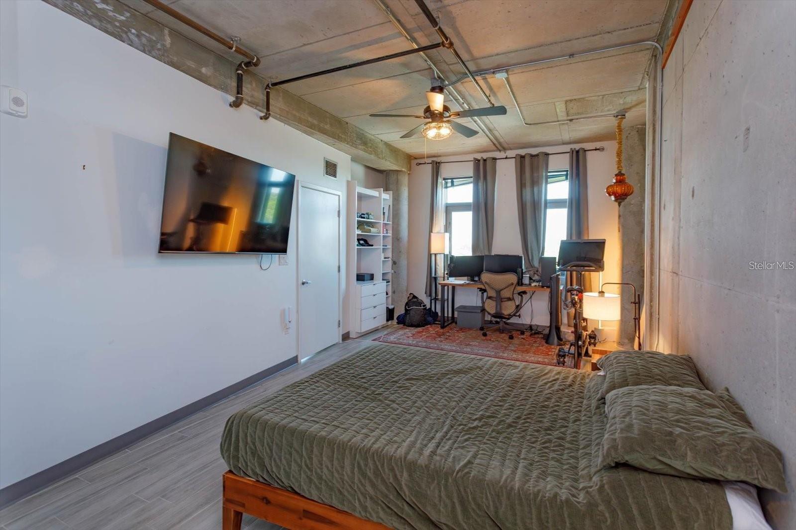 THORNTON PARK CENTRAL CONDO - Residential Lease