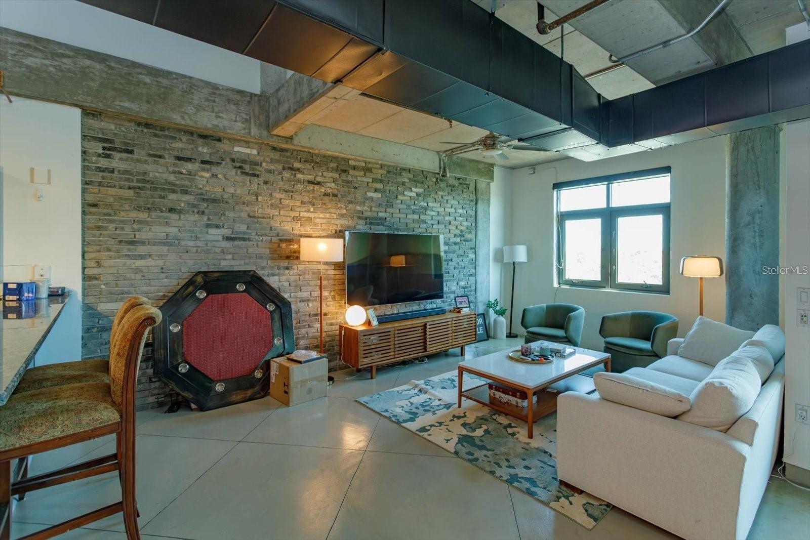 THORNTON PARK CENTRAL CONDO - Residential Lease