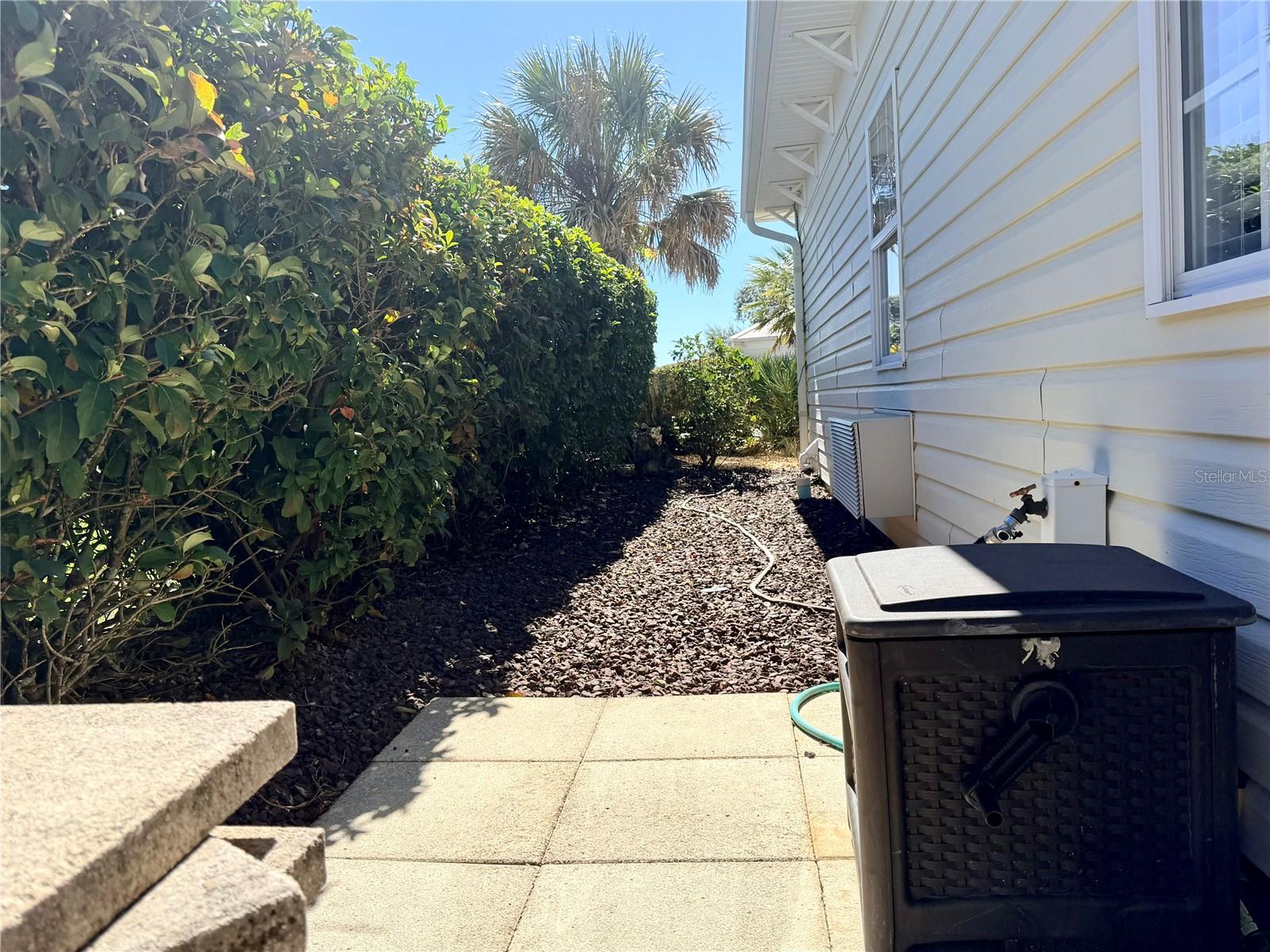 FLORIDA GRANDE MOTOR COACH RESIDENCE - Land