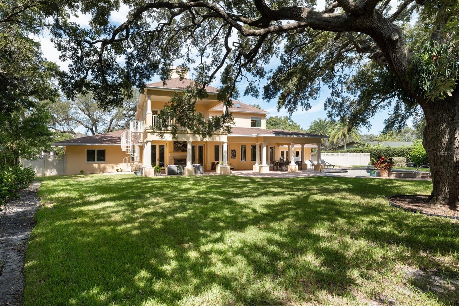 BELLEAIR ESTATES - Residential