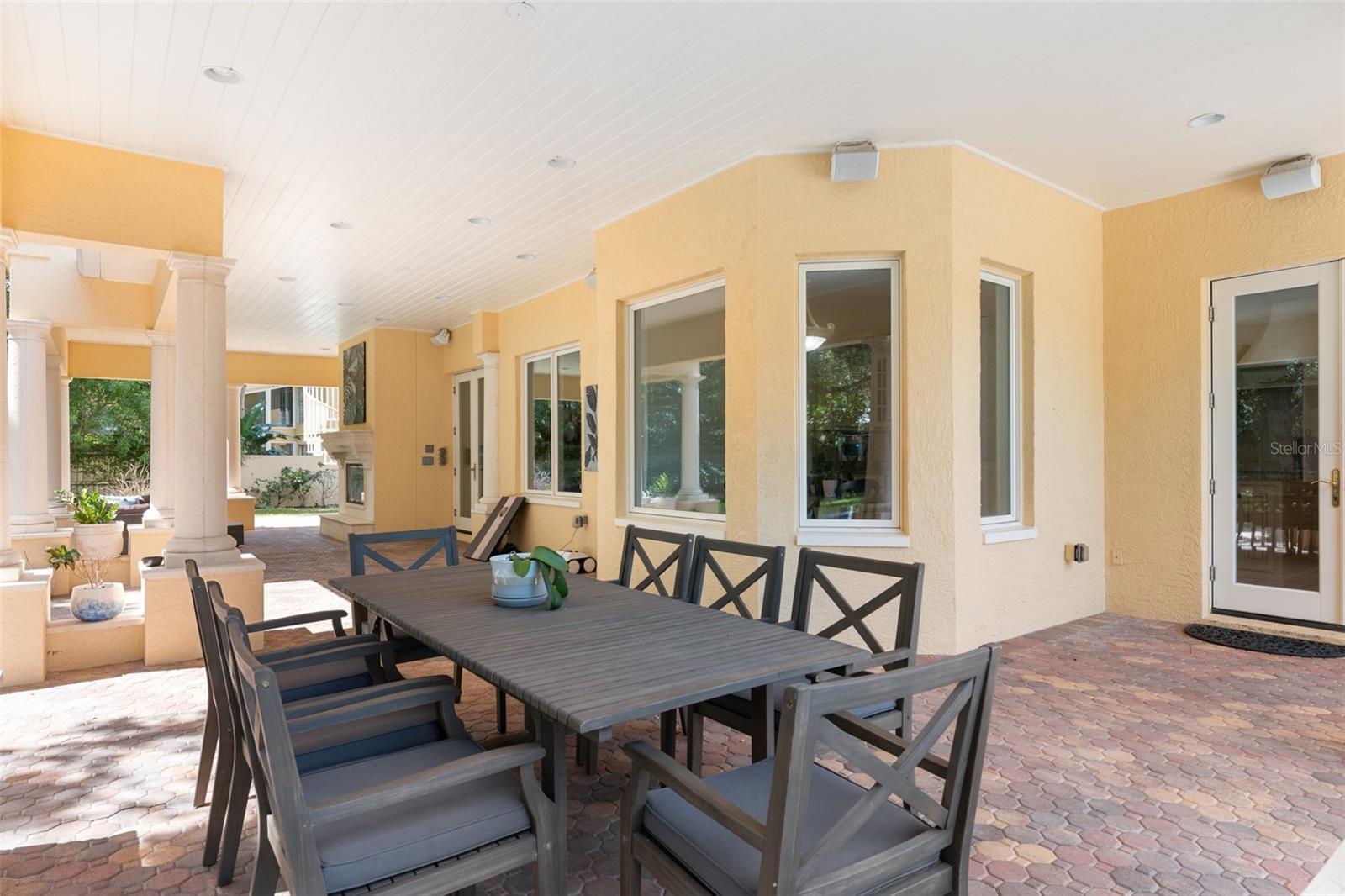 BELLEAIR ESTATES - Residential