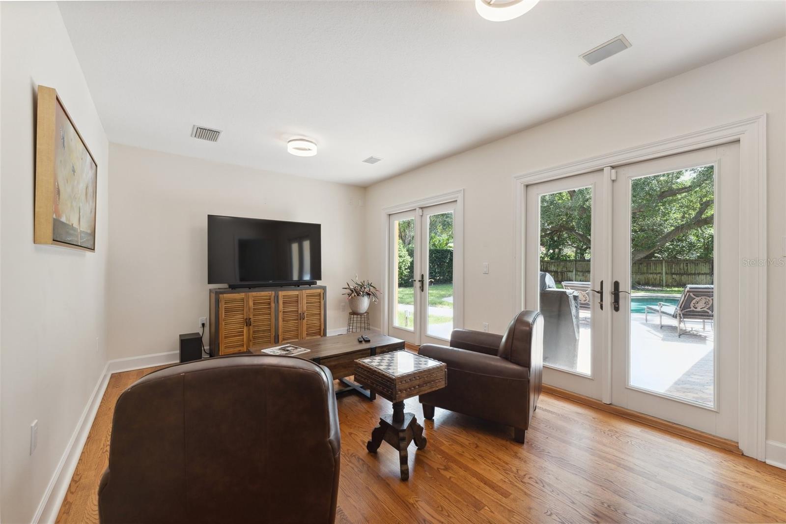 BELLEAIR ESTATES - Residential