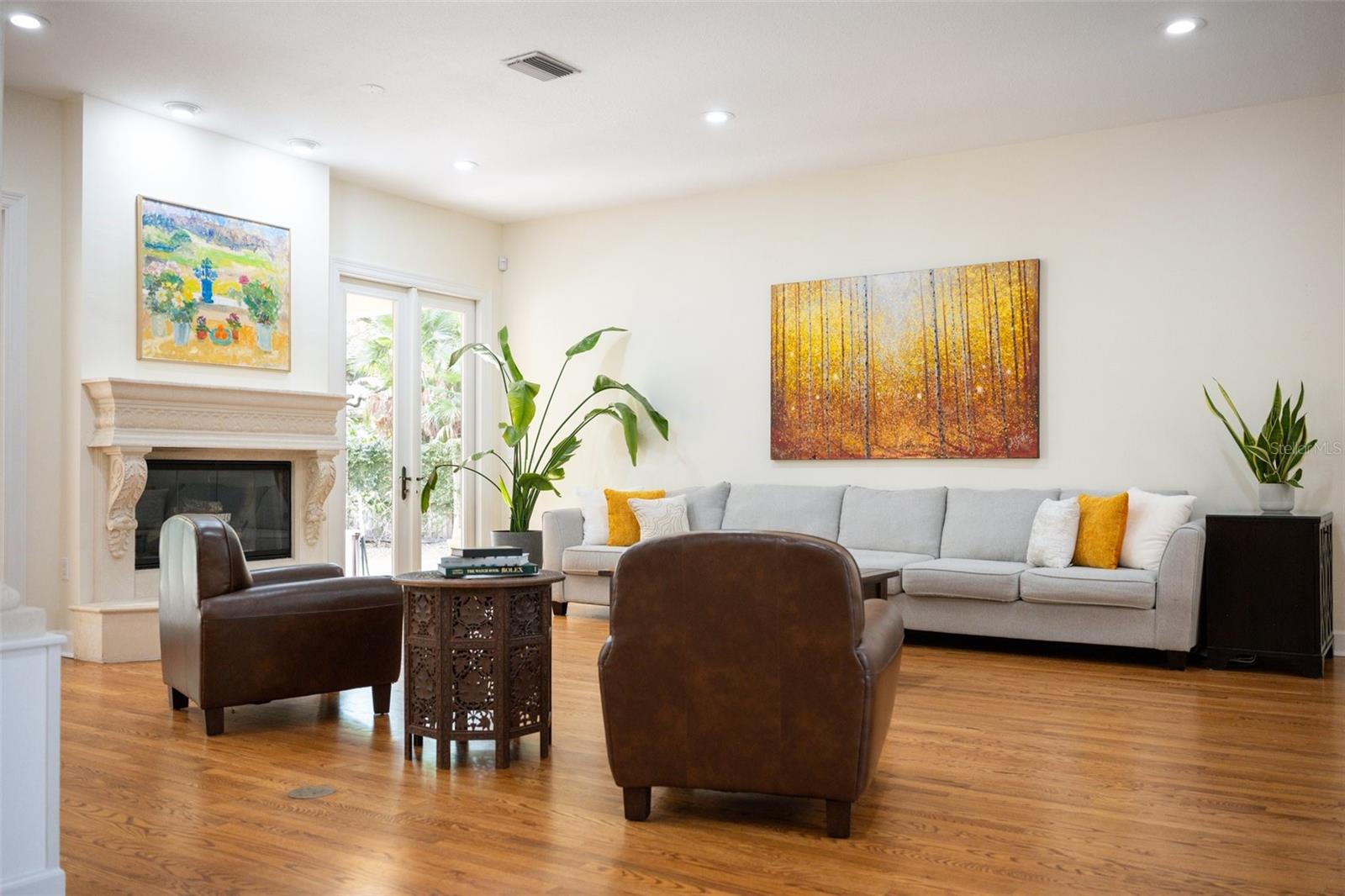 BELLEAIR ESTATES - Residential