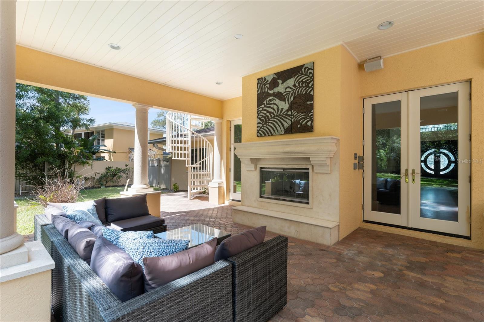 BELLEAIR ESTATES - Residential