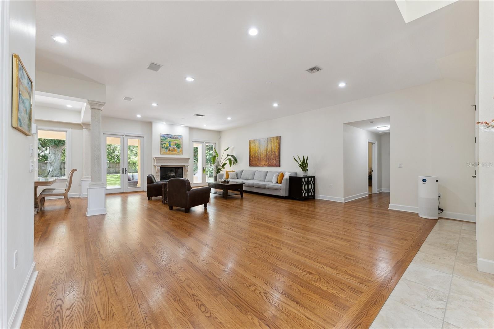 BELLEAIR ESTATES - Residential