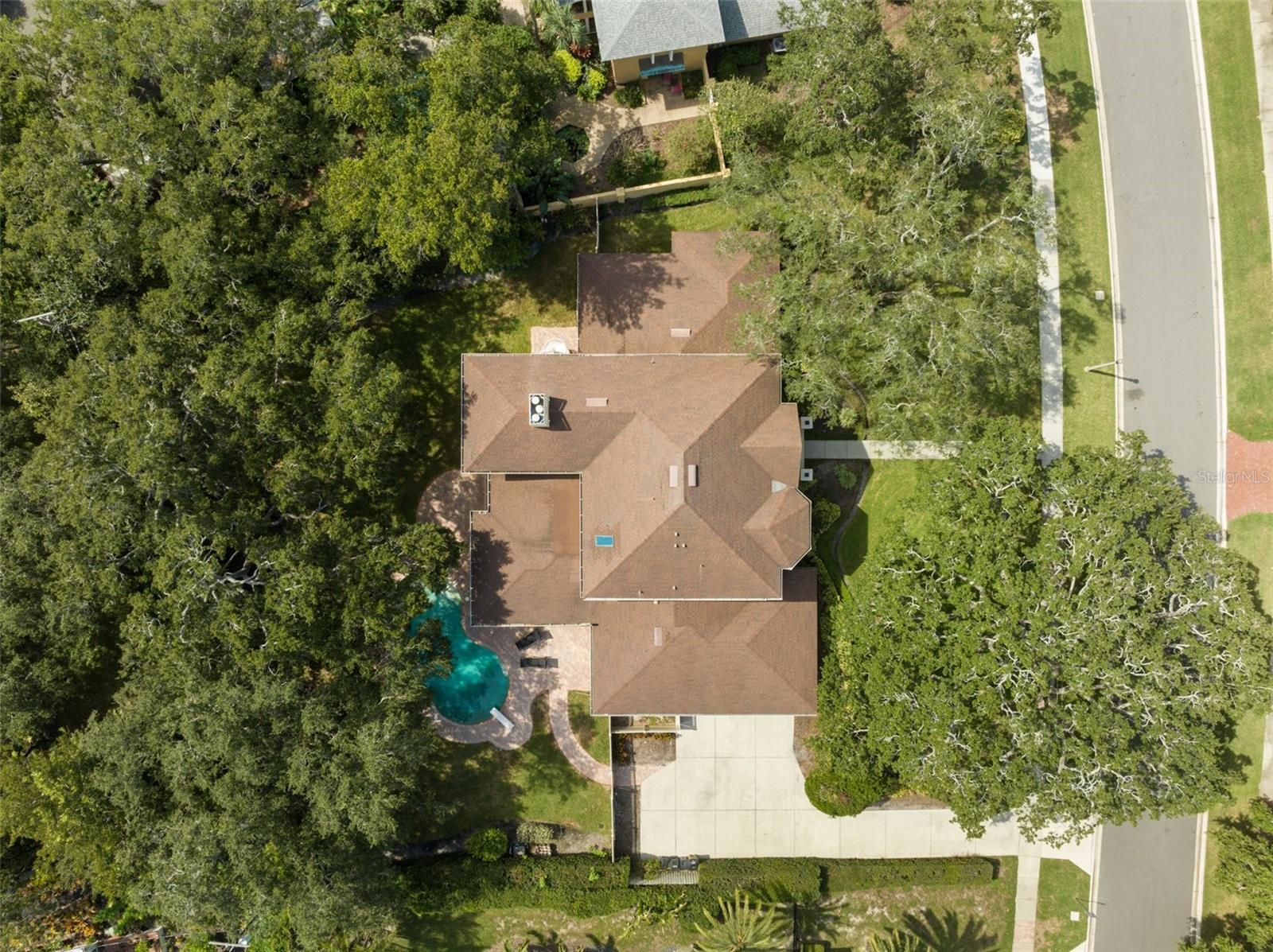 BELLEAIR ESTATES - Residential