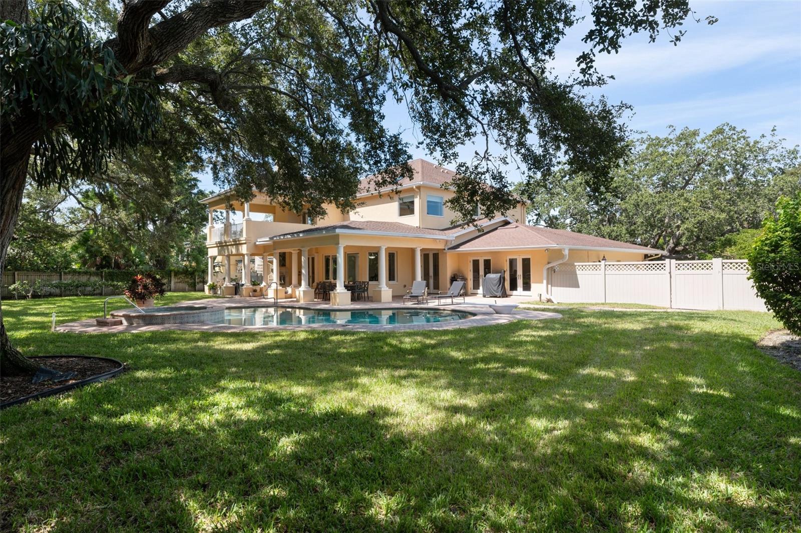 BELLEAIR ESTATES - Residential