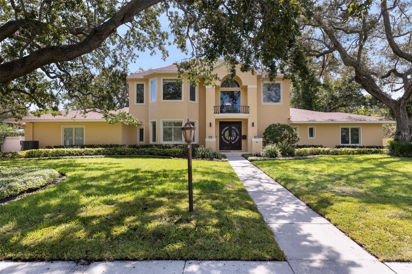 BELLEAIR ESTATES - Residential